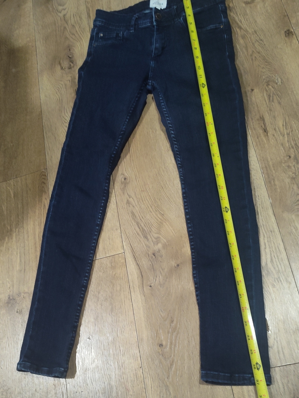 High-Rise Skinny Jeans in Dark Blue - Picture 9 of 9